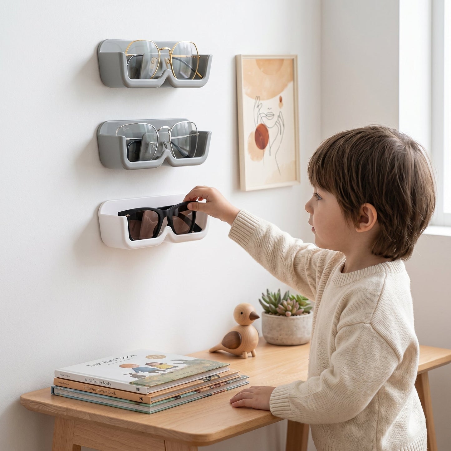 Wall Mounted Glasses Holder