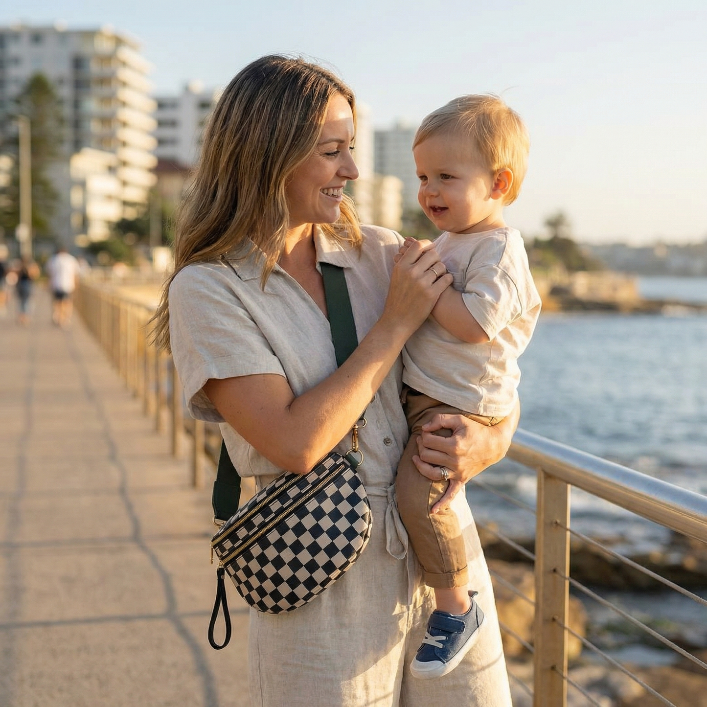 SmartCarry™ Mum Crossbody Bag